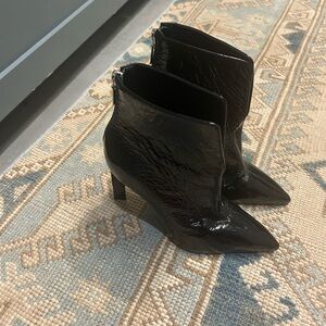 SCHUTZ Shiny Black Heeled Boots